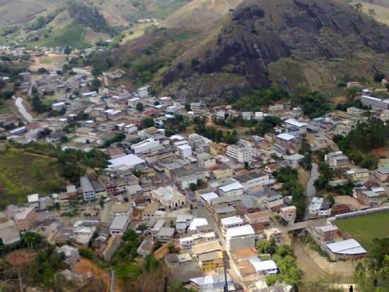 LAJINHA VISTA DO ALTA  DA PEDRA DA BALEIA., POR GISLAINE GONALVES DA SILVA - LAJINHA - MG