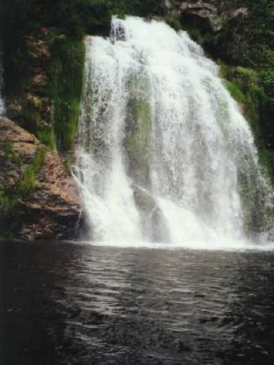 CACHOEIRA DAS PALMEIRAS, POR THAIS - LASSANCE - MG