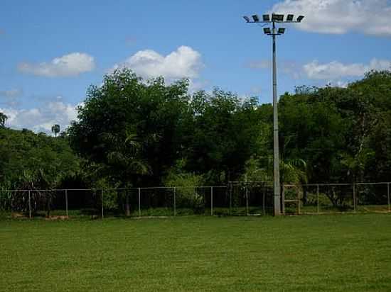 CAMPO DO ESTDIO MUNICIPAL EM LEME DO PRADO-MG-FOTO:ENIO FSR - LEME DO PRADO - MG