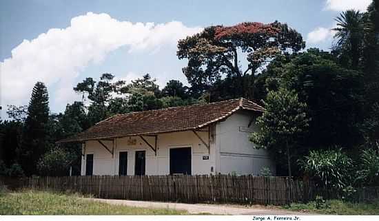 LIBERDADE-MG-ANTIGA ESTAO FERROVIRIA-FOTO:JORGE A. FERREIRA JR. - LIBERDADE - MG