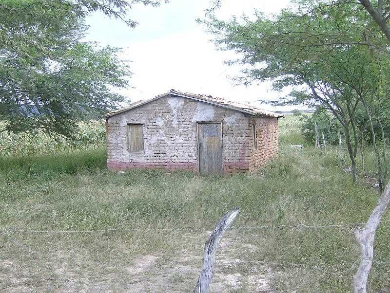 ADUSTINA-BA-CASA EM REA RURAL-FOTO:JEFERSON DE SV - ADUSTINA - BA