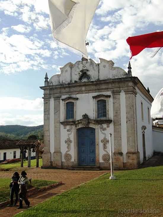 IGREJA DE N.SRA.DA SOLEDADE-FOTO:ROBERTA SORIANO E AR  - LOBO LEITE - MG