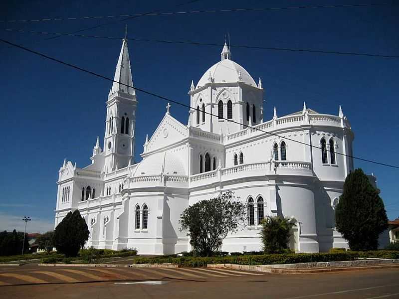 CATEDRAL DIOCESANA NOSSA SENHORA DA LUZ - LUZ - MG