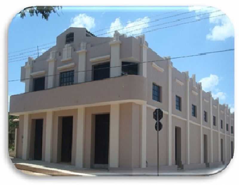 CENTRO CULTURAL MAESTRO JOS BOTINHA MACIEL:  - LUZ - MG