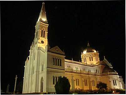 CATEDRAL NOSSA SENHORA DA LUZ, POR UREA ARAJO - LUZ - MG