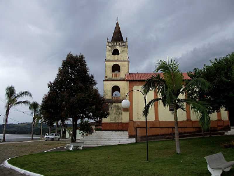 MACAIA-MG-PARQUIA DE SO BERNARDO CLARAVAL-FOTO:THYMONTHY BECKER - MACAIA - MG