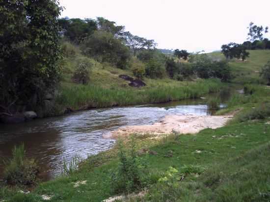 RIO ALCOBAA , POR WELLINGTON GONALVES JLIO - MACHACALIS - MG