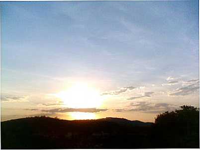 POR DO SOL , POR WALQUIRIA - MACHADO - MG