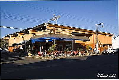 MERCADO MUNICIPAL POR OSIRIS 2088 - MACHADO - MG