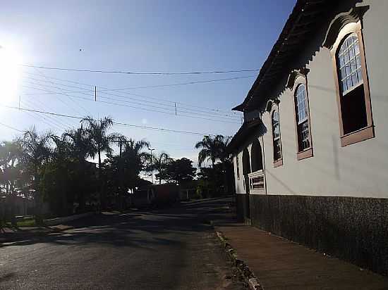 MADRE DE DEUS DE MINAS-MG-RUA CENTRAL E PRAA-FOTO:ALEXANDRE FERNANDO - MADRE DE DEUS DE MINAS - MG