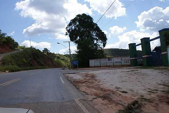 MALACACHETA-MG-ESTRADA DO CLUBE DE CAMPO-FOTO:AILTON GOMES PGO - MALACACHETA - MG