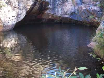 POO ENCANTADO NO RIBEIRO TABULEIRO, POR ELCI ALVES - MAMONAS - MG