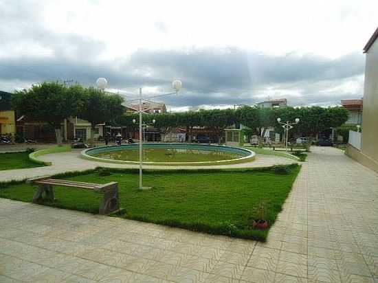 PRAA DA MATRIZ EM MAMONAS-MG-FOTO:AELSON N PEREIRA - MAMONAS - MG