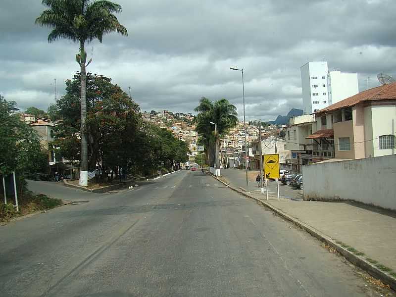 MANHUAU-MG-ENTRADA DA CIDADE-FOTO:JAIRO NUNES FERREIRA - MANHUAU - MG