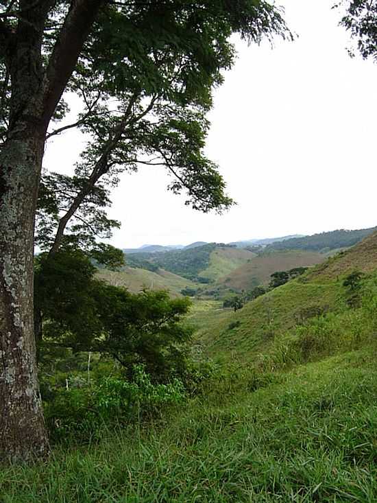 MAR DE ESPANHA-MG-MONTANHAS-FOTO:GUILHEME H. G. DE RE - MAR DE ESPANHA - MG