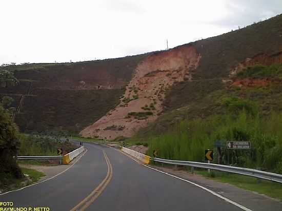MAR DE ESPANHA-MG-PONTE E ENTRADA DA CACHOEIRA DA BOCAINA-FOTO:RAYMUNDO P NETTO - MAR DE ESPANHA - MG