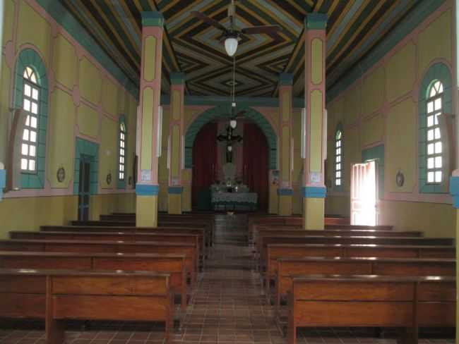 IGREJA CATLICA, POR GUILHERME GOMES BARBOSA - MARAMBAINHA - MG