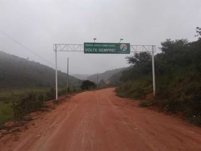 PLACA DE BEM VINDO, POR GUILHERME GOMES BARBOSA - MARAMBAINHA - MG