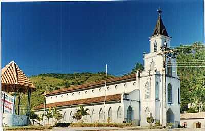 IGREJA EM MARLILIA, POR RONER DAWSON. - MARLIRIA - MG