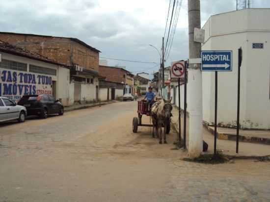 RUA, POR DARLAN M CUNHA - MEDINA - MG