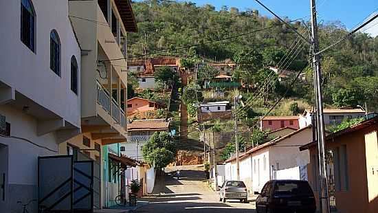 MENDES PIMENTEL-MG-RUA DA CIDADE-FOTO:BRUNOSIC - MENDES PIMENTEL - MG