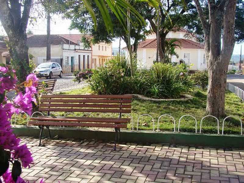 IMAGENS  DA LOCALIDADE MERCS DE GUA LIMPA DISTRITO DE SO TIAGO - MG - MERCS DE GUA LIMPA - MG