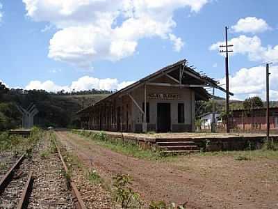 ANTIGA ESTAO FERROVIRIA FOTO A ESTAO DE MIGUEL BURNIER EM 2008. FOTO GUTIERREZ L. COELHO - MIGUEL BURNIER - MG