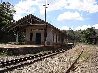 ANTIGA ESTAO FERROVIRIA FOTO A ESTAO DE MIGUEL BURNIER EM 2008. FOTO GUTIERREZ L. COELHO - MIGUEL BURNIER - MG