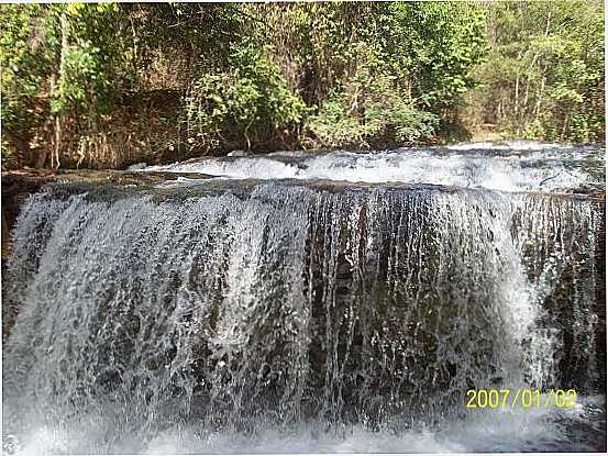 CACHOEIRA, POR GEUCILLENE OLIVEIRA - MIRAVNIA - MG