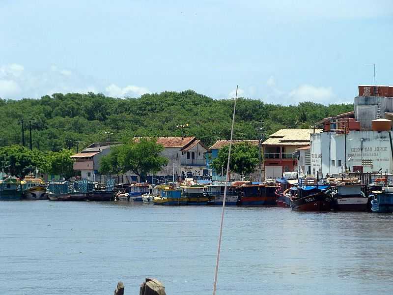 ALCOBAA-BA-PORTO PESQUEIRO -FOTO:MILTON BRIGOLINI NEME - ALCOBAA - BA