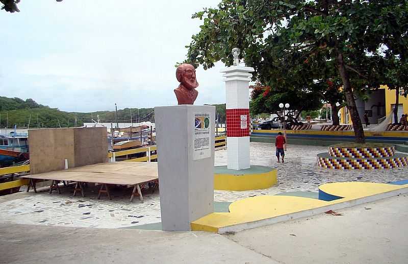 ALCOBAA-BA-PRAA ALMIRANTE TAMANDAR-FOTO:MILTON BRIGOLINI NEME - ALCOBAA - BA