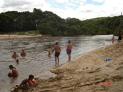 PRAIA DE MONJOLOS PRO TONHO COSTA - MONJOLOS - MG