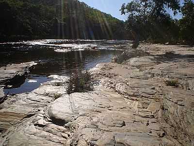 RIO PARDO PEQUENO EM MONJOLOS POR DEIGMIR - MONJOLOS - MG