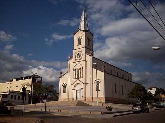 IGREJA EM MONSENHOR PAULO-FOTO:JULIANOCERUTTI - MONSENHOR PAULO - MG