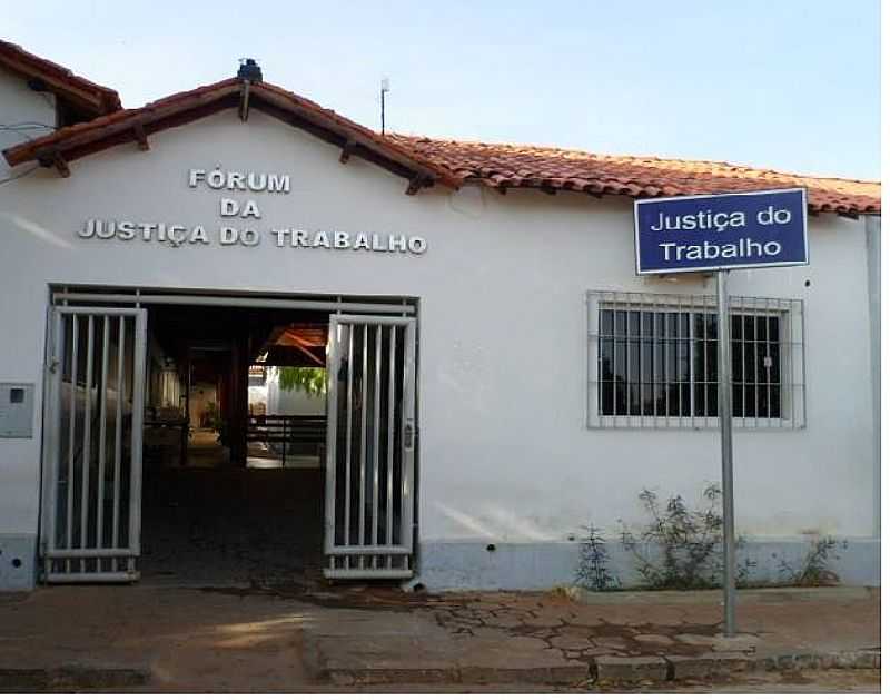 MONTE AZUL-MG-FRUM DA JUSTIA DO TRABALHO-FOTO:WWW.FACEBOOK.COM  - MONTE AZUL - MG