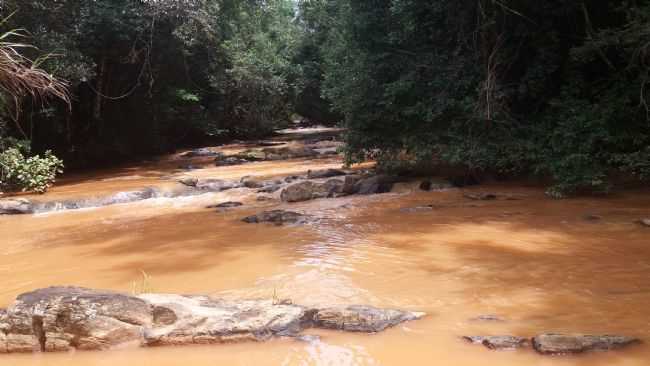 POR MARCIA ALVES DE PAULA - MONTE BELO - MG