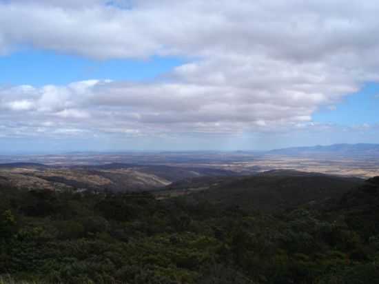 SERRA EM MONTEZUMA-FOTO:GUSTAVO LISBOA - MONTEZUMA - MG