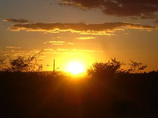 POR DO SOL-FOTO:GUSTAVO LISBOA - MONTEZUMA - MG