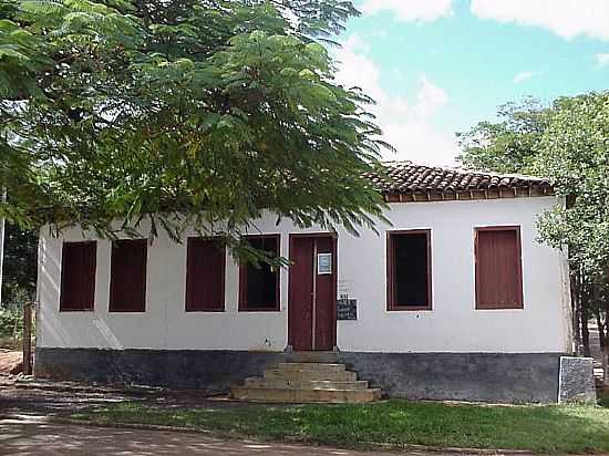 ESCOLA MUNICIPAL - MORADA NOVA DE MINAS - MG