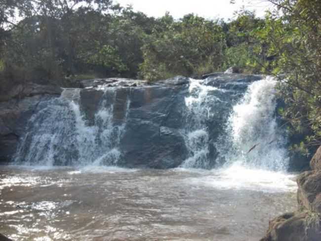 CACHOEIRA DA USINA VELHA, POR LEONARDO AUGUSTO AZEVEDO - MORRO DO FERRO - MG