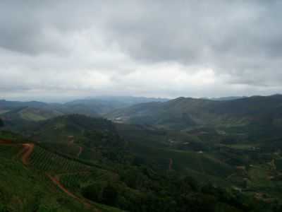 FOTO SERRA  PEDRA SANTA, POR ANTNIO MARIANO ALCANTARA - MUTUM - MG