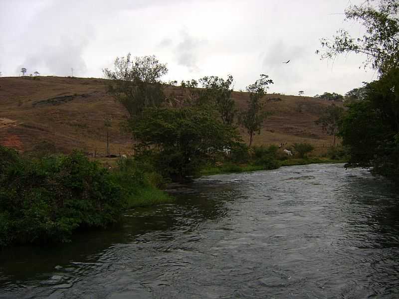 NANUQUE-MG-RIO MUCURI EM VILA ESPERANA-FOTO:EVANDO COSTA - NANUQUE - MG