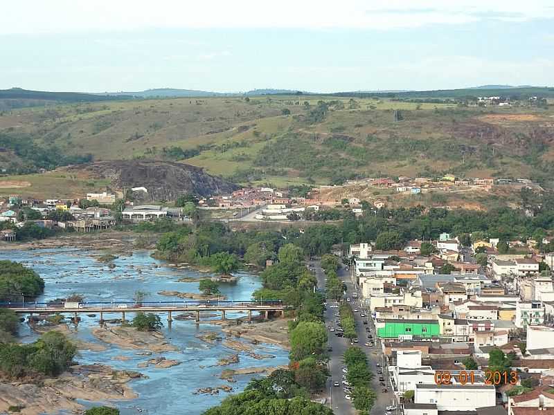 NANUQUE-MG-VISTA DA PONTE SOBRE O RIO MUCURI-FOTO:EVANDO COSTA  - NANUQUE - MG