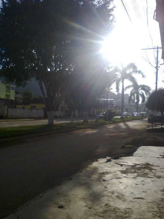 AV. JOSE MARTINS MORAIS JUNIOR, CENTRO DE NAQUE, POR SAMARA PAULA - NAQUE - MG