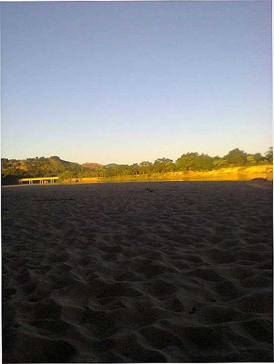 PRAIA DO RIO SANTO ANTONIO EM NAQUE, POR SAMARA PAULA - NAQUE - MG