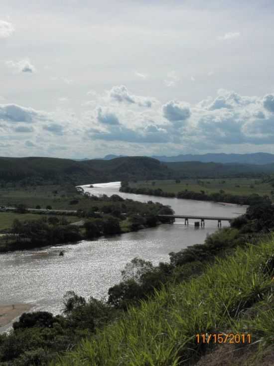 PONTE DA BR 381 SOBRE O RIO SANTO ANTONIO, POR SAMARA PAULA - NAQUE - MG