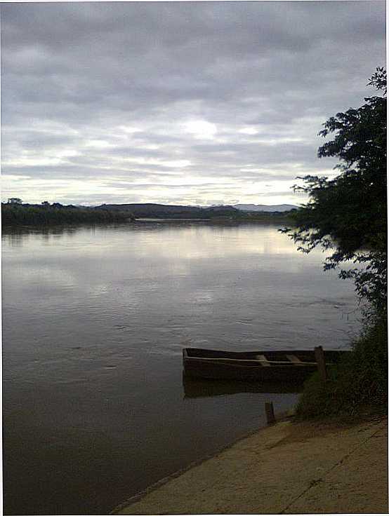 MINI-PORTO DA CG EM NAQUE, POR SAMARA PAULA - NAQUE - MG