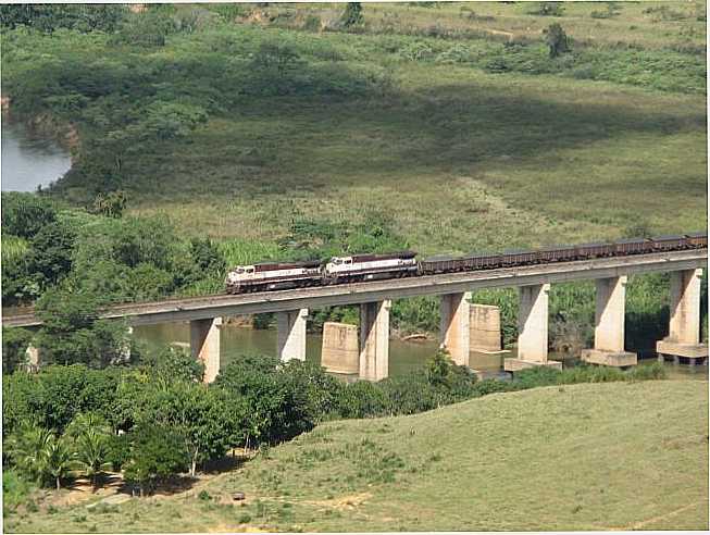 ESTRADA FERROVIRIA  - POR ANDR AUGUSTO DE OLIVEIRA - NAQUE - MG