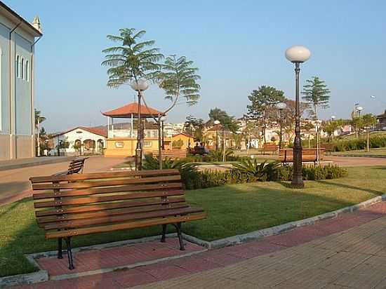 PRAA DA IGREJA-FOTO:JPMEGANET - NEPOMUCENO - MG