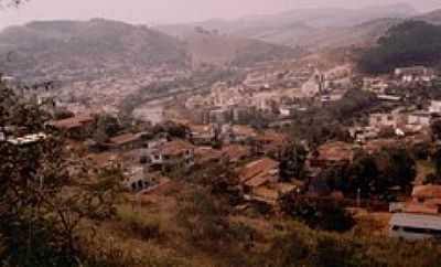 VISTA DA CIDADE-FOTO: MONTANHA - NOVA ERA - MG